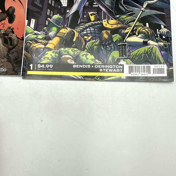 Lot of 3 DC Comics Batman #89, DCEASED, Batman Universe- NEW - Picture 3 of 5